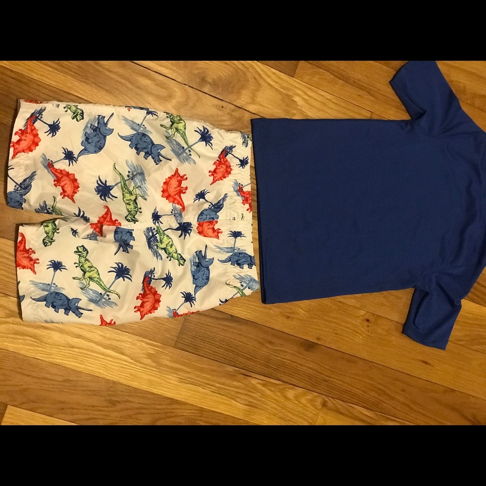 Kids Rashguard & Swimtrunks(set) - Picture 3 of 3